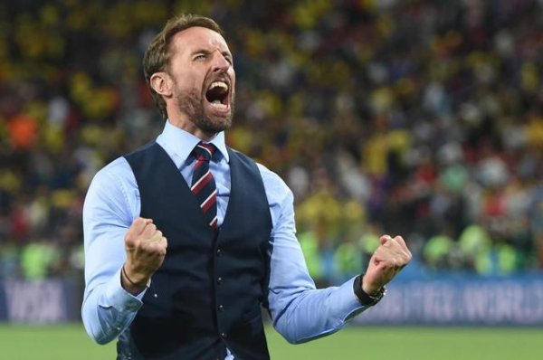 Eddie Mitten hy vọng Southgate sẽ phục vụ như là cố vấn của Manchester United, và Tenghach sẽ là 