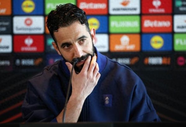 Mirror: Manchester United đi